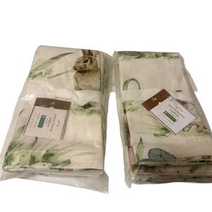 Easter Bunny Table napkin Set new 8 pieces. Each bag has 4 pices